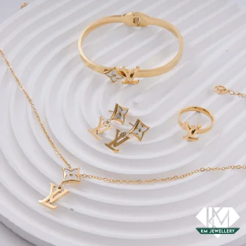 طقم لويس فيتون 4 قطع LV ابيض